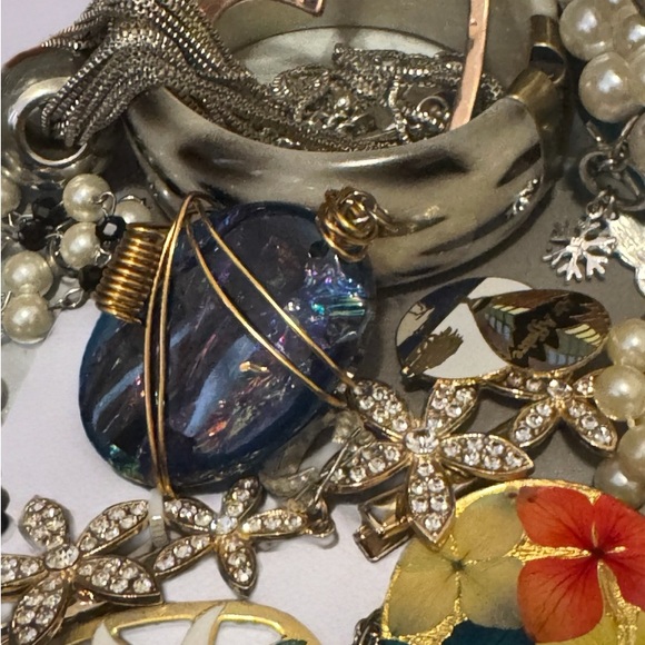 0160 Chic Fashion Jewelry Bundle - Picture 10 of 10